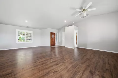 Living - 10370 Spunn Rd, Jackson, CA 95642 photo 1 of 7