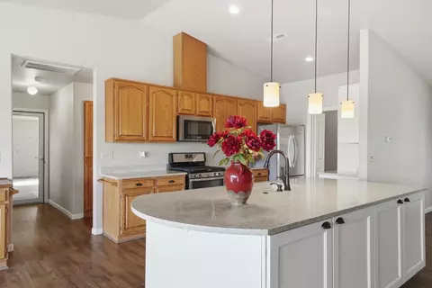 Kitchen - 10370 Spunn Rd, Jackson, CA 95642 photo 7 of 13