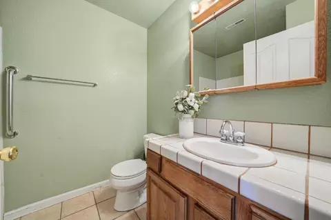 Bath - 10370 Spunn Rd, Jackson, CA 95642 photo 1 of 6