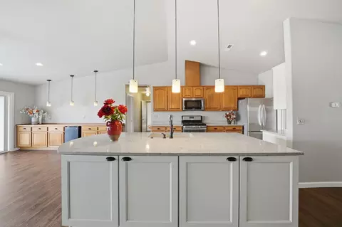 Kitchen - 10370 Spunn Rd, Jackson, CA 95642 photo 4 of 13