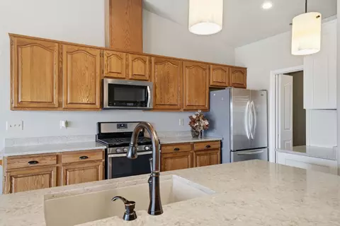Kitchen - 10370 Spunn Rd, Jackson, CA 95642 photo 5 of 13