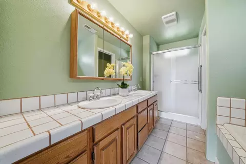 Bath - 10370 Spunn Rd, Jackson, CA 95642 photo 6 of 6