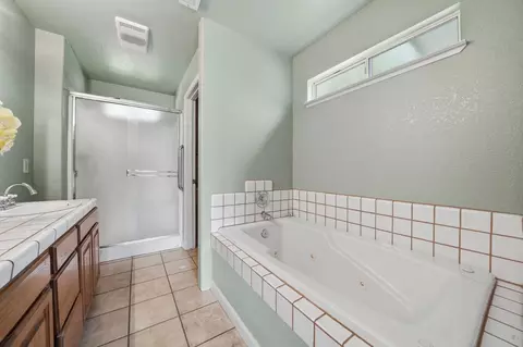 Bath - 10370 Spunn Rd, Jackson, CA 95642 photo 5 of 6