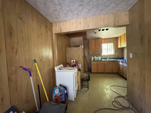 Kitchen - 2547 Parkdale Dr, Modesto, CA 95358 photo 1 of 2