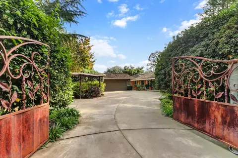 Exterior - 1892 Claremont Rd, Carmichael, CA 95608 photo 32 of 33
