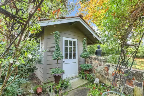 Exterior - 1892 Claremont Rd, Carmichael, CA 95608 photo 13 of 33