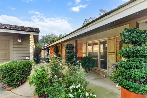 Exterior - 1892 Claremont Rd, Carmichael, CA 95608 photo 3 of 33