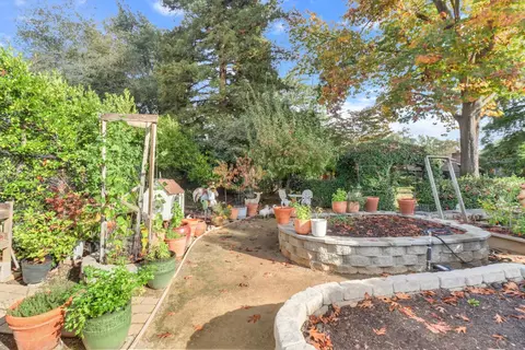 Exterior - 1892 Claremont Rd, Carmichael, CA 95608 photo 20 of 33