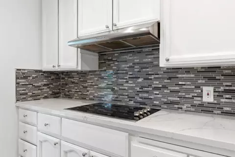 Kitchen - 2801 Warwick Ln, Modesto, CA 95350 photo 4 of 4