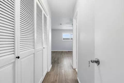 Entry Way - 2801 Warwick Ln, Modesto, CA 95350 photo 3 of 3
