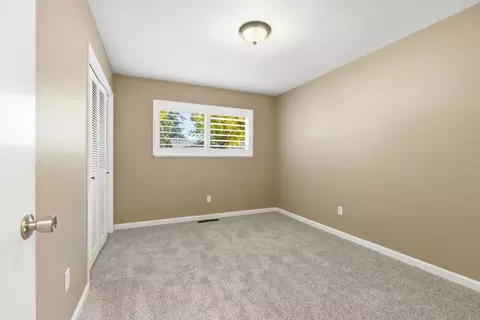Bedroom - 2801 Warwick Ln, Modesto, CA 95350 photo 1 of 2