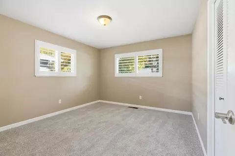 Bedroom - 2801 Warwick Ln, Modesto, CA 95350 photo 2 of 2
