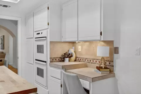 Kitchen - 1005 Harrington Way, Carmichael, CA 95608 photo 7 of 9