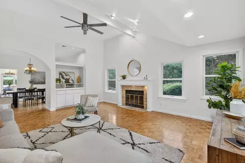 Living - 1005 Harrington Way, Carmichael, CA 95608 photo 3 of 8