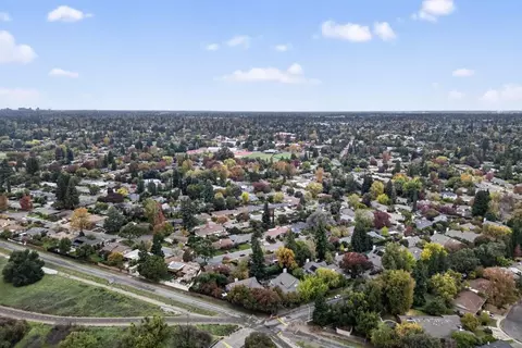 View/Area - 1005 Harrington Way, Carmichael, CA 95608 photo 6 of 11