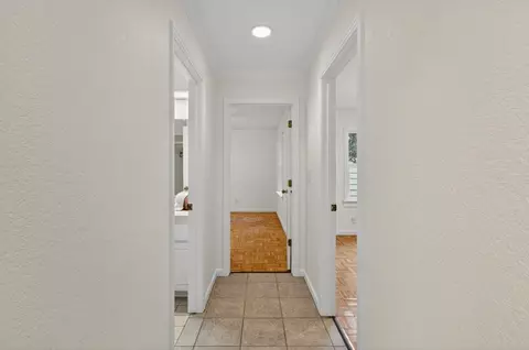 Entry Way - 1005 Harrington Way, Carmichael, CA 95608 photo 4 of 4