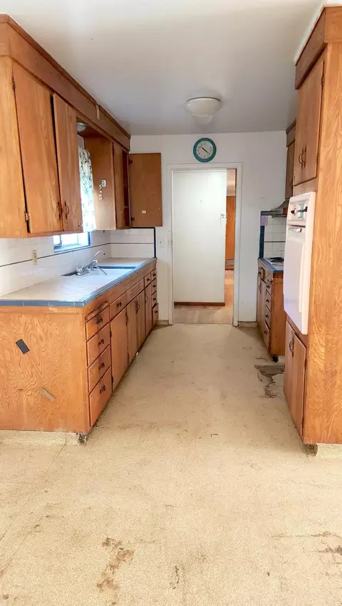 Kitchen - 499 Leven St, Grimes, CA 95950 photo 4 of 4