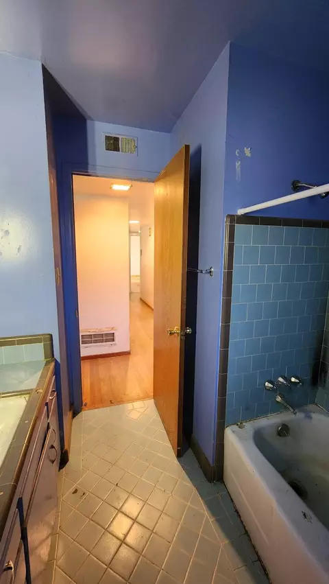 Bath - 499 Leven St, Grimes, CA 95950 photo 4 of 8