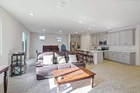 964 Vasey St, Winters, CA 95694 photo 4