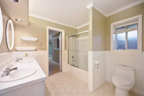 Bath - 2060 Onion Flat Ct, Cool, CA 95614 photo 4 of 4