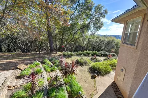 Exterior - 2060 Onion Flat Ct, Cool, CA 95614 photo 22 of 25
