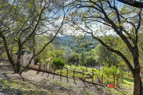 Exterior - 2060 Onion Flat Ct, Cool, CA 95614 photo 13 of 25