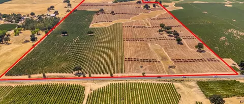 19301 Clements Rd, Lodi, CA 95240 photo 2