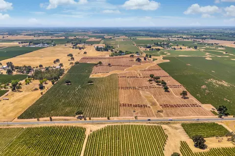 19301 Clements Rd, Lodi, CA 95240 photo 3
