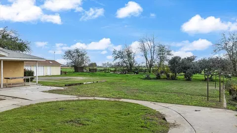 Exterior - 2679 Lobo Ave, Merced, CA 95348 photo 8 of 11