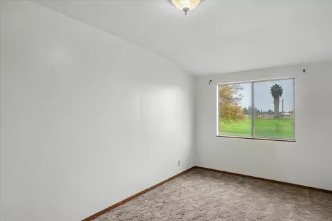 Bedroom - 2679 Lobo Ave, Merced, CA 95348 photo 1 of 10