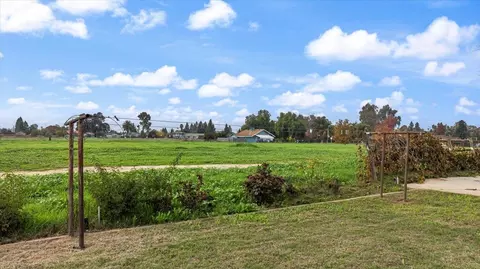 Exterior - 2679 Lobo Ave, Merced, CA 95348 photo 9 of 11
