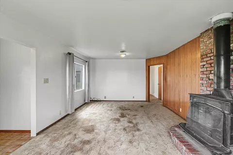 Living - 2679 Lobo Ave, Merced, CA 95348 photo 6 of 12