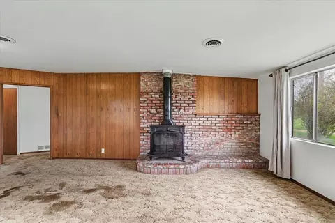 Living - 2679 Lobo Ave, Merced, CA 95348 photo 1 of 12