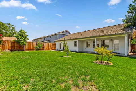 995 W Springer Dr, Turlock, CA 95382 photo 32