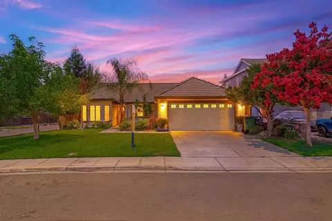 995 W Springer Dr, Turlock, CA 95382 photo 2