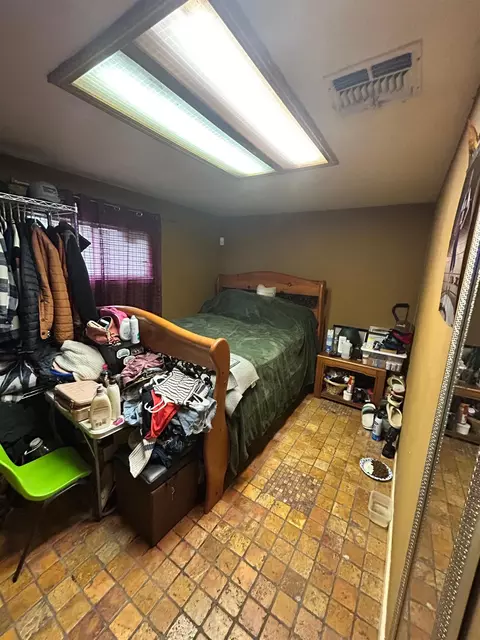 Bedroom - 921 Atlantic Dr, Modesto, CA 95358 photo 1 of 3
