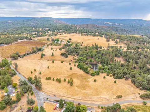 6340 Grizzly Flat Rd, Somerset, CA 95684