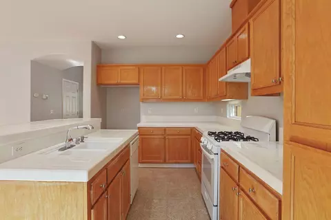 Kitchen - 2902 Campbell Ln, Tracy, CA 95377 photo 3 of 4