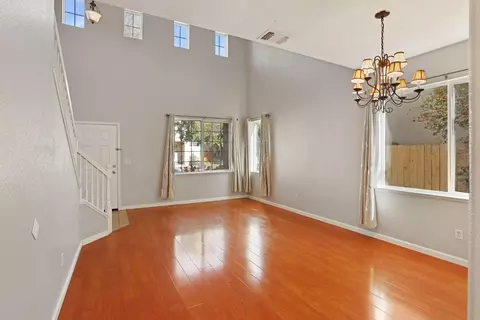 Living - 2902 Campbell Ln, Tracy, CA 95377 photo 2 of 9