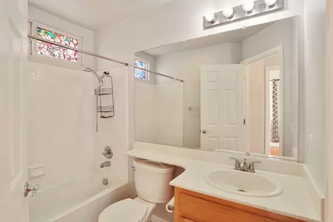 Bath - 2902 Campbell Ln, Tracy, CA 95377 photo 1 of 4