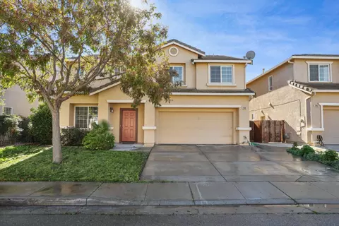 Exterior - 2902 Campbell Ln, Tracy, CA 95377 photo 2 of 5