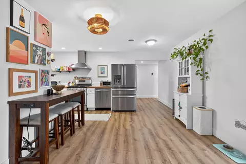 Kitchen - 1525 Vista Dr, Lodi, CA 95242 photo 3 of 4