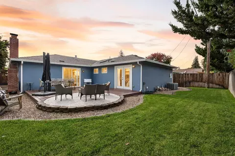 Exterior - 1525 Vista Dr, Lodi, CA 95242 photo 11 of 15
