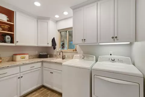 9290 E Jahant Rd, Acampo, CA 95220 photo 4