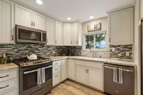 9290 E Jahant Rd, Acampo, CA 95220 photo 22