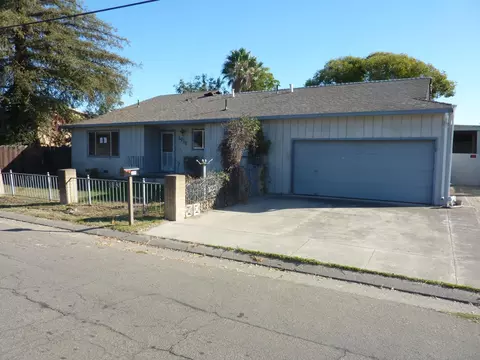 Exterior - 3918 E 4th St, Stockton, CA 95215 photo 2 of 7