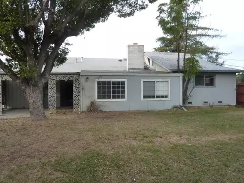 Exterior - 3918 E 4th St, Stockton, CA 95215 photo 6 of 7
