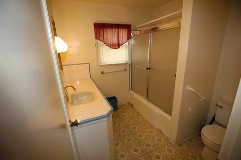 Bath - 8392 Birch St, Hilmar, CA 95324 photo 2 of 2
