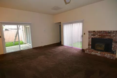 Living - 1320 Gargotto Ct, Modesto, CA 95355 photo 2 of 3