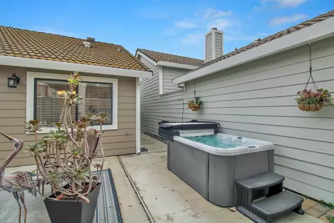 Exterior - 2249 Camborne Dr, Modesto, CA 95356 photo 9 of 11